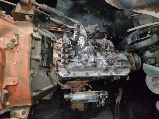 Parties de camions japonais moteur avec transmission en bon état pour ISUZU FSR FVR 6HE1 en vente