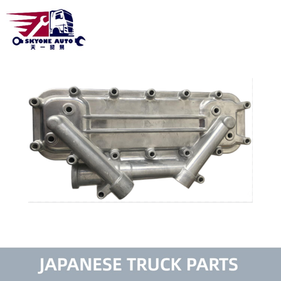 Parties de camions japonais Couverture du refroidisseur d'huile 15710-1031 15710-1280 pour HINO EK100 Parties de camions HINO MOTEUR