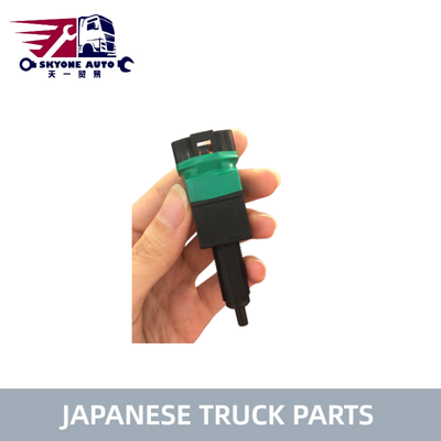 Parties de camions japonaises 4P Commutateur de feux d'arrêt 84340-E0020 84550-1280 84380-2180