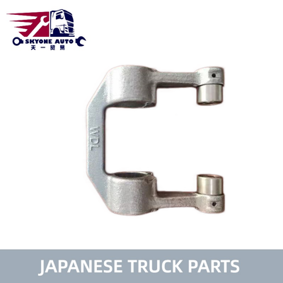 Pièces pour camions japonais Clutch Shift Fork 1-31341028-0 1313410280 pour le camion ISUZU 4HK1 6HH1 FSR